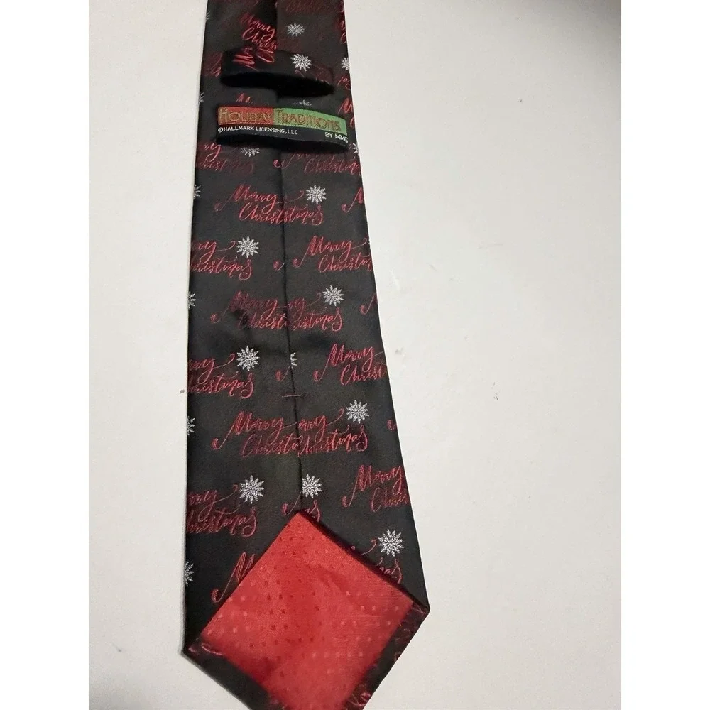 Holiday Traditions Hallmark Merry Christmas Snowflake Black Red Mens Necktie Tie
